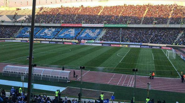 تشویق ژاوی و تعجب بازیکنان السد/ حمایت هواداران از منصوریان